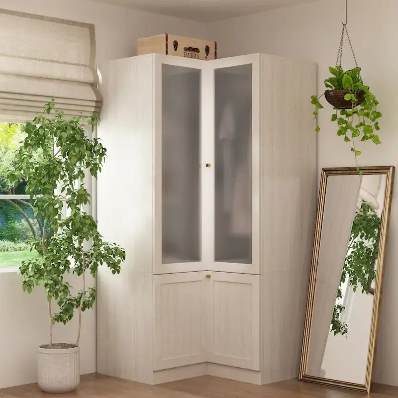 Grande armoire en verre dépoli : Options de rangement polyvalentes