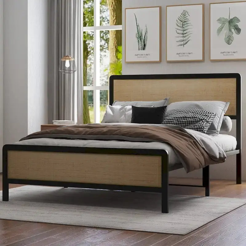 Lit plateforme avec tête et pied de lit en rotin naturel
