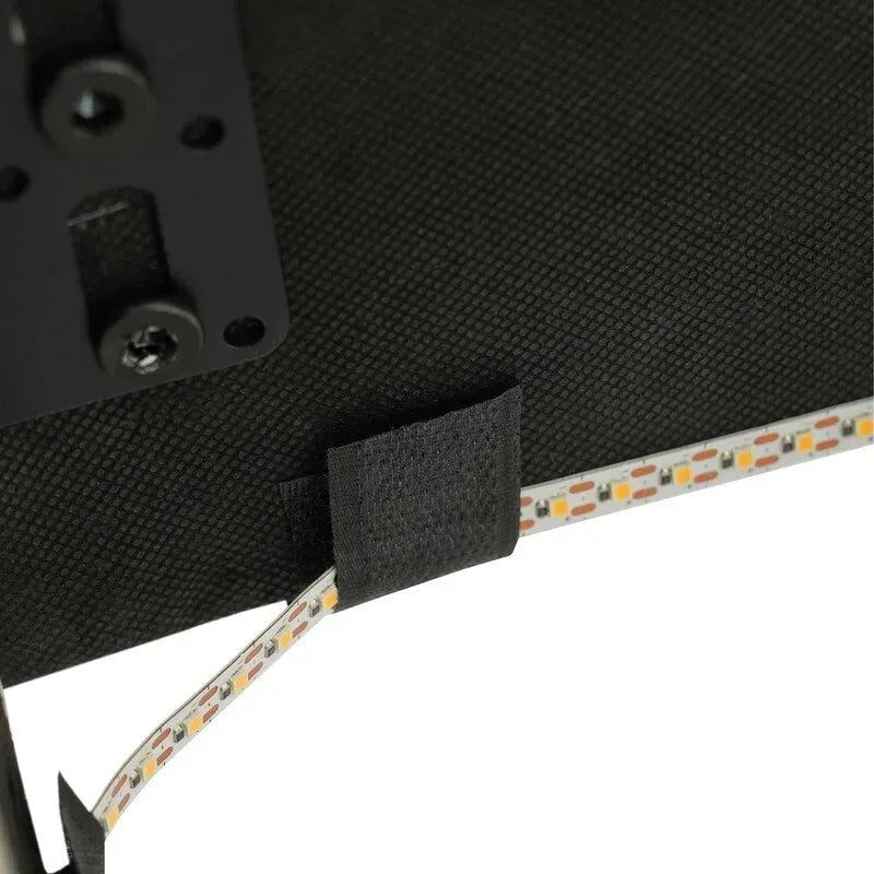 Cadre de lit Queen Size avec rangement, lumière tactile et port USB